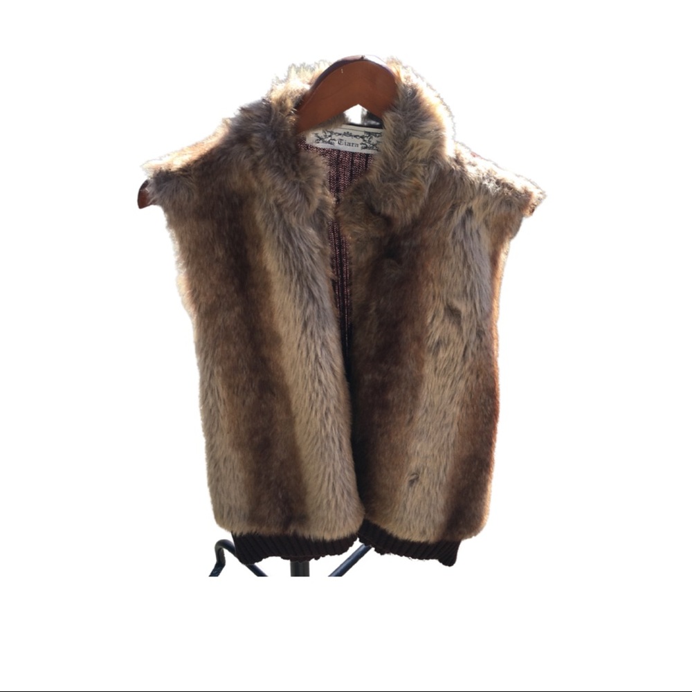 CIARA Faux Fur Plus Size Sweater Vest - Brown